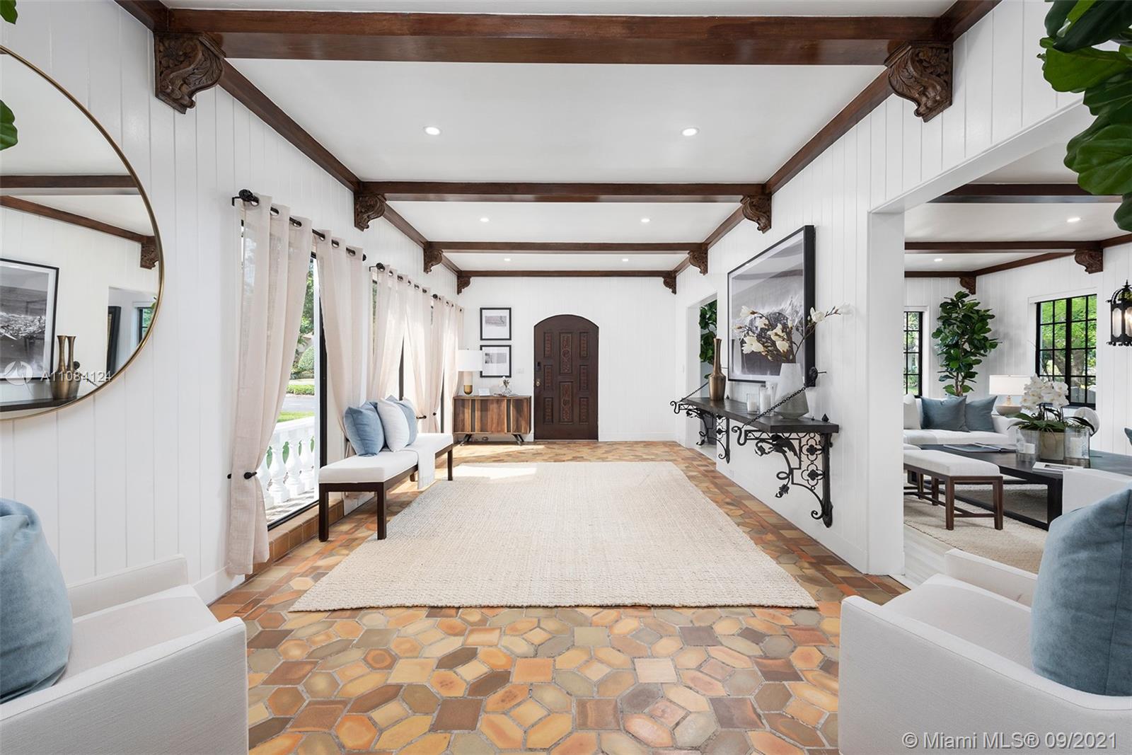 CORAL GABLES BISC BAY SEC - Residential