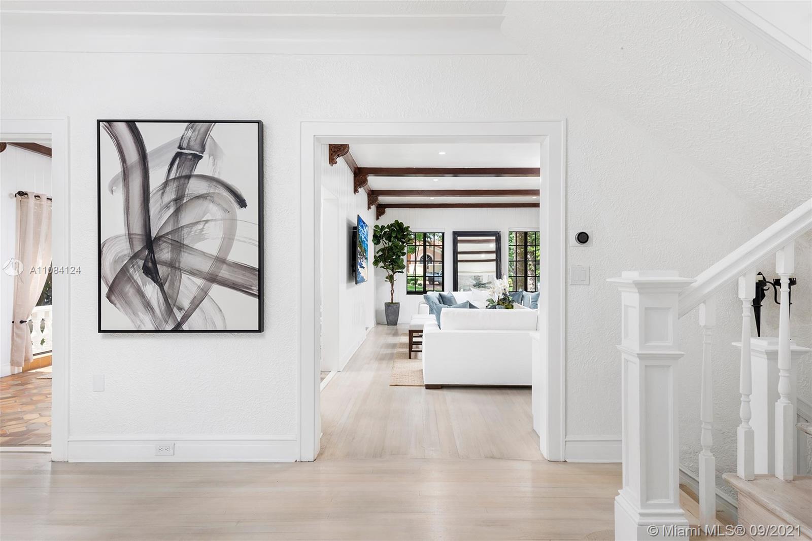 CORAL GABLES BISC BAY SEC - Residential