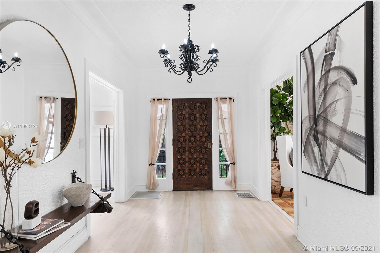 CORAL GABLES BISC BAY SEC - Residential