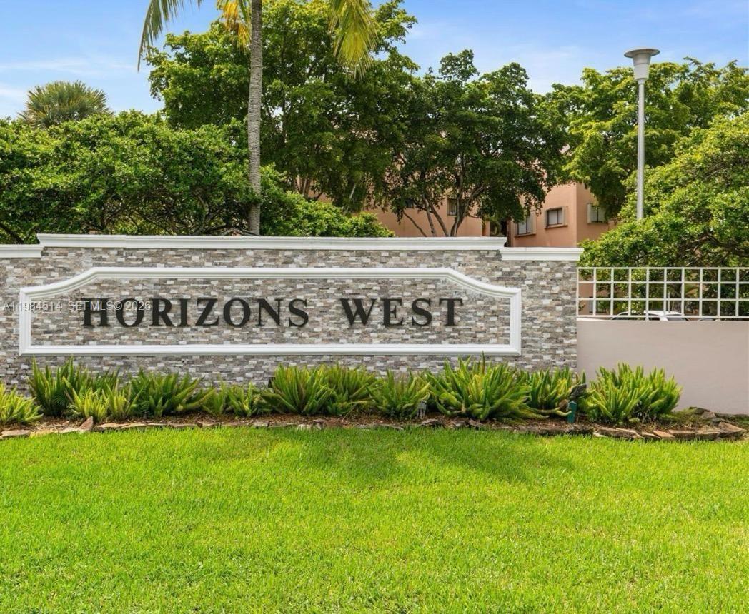 HORIZONS WEST CONDO #7 - Residential