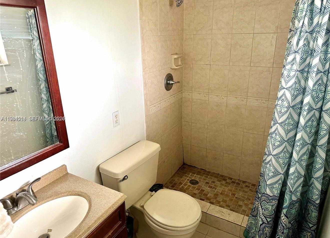 HORIZONS WEST CONDO #7 - Residential