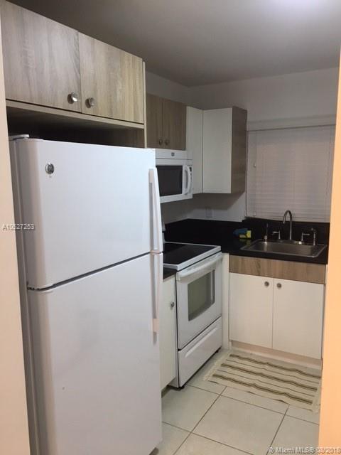 LINCOLN WEST GARDENS COND - Residential Lease