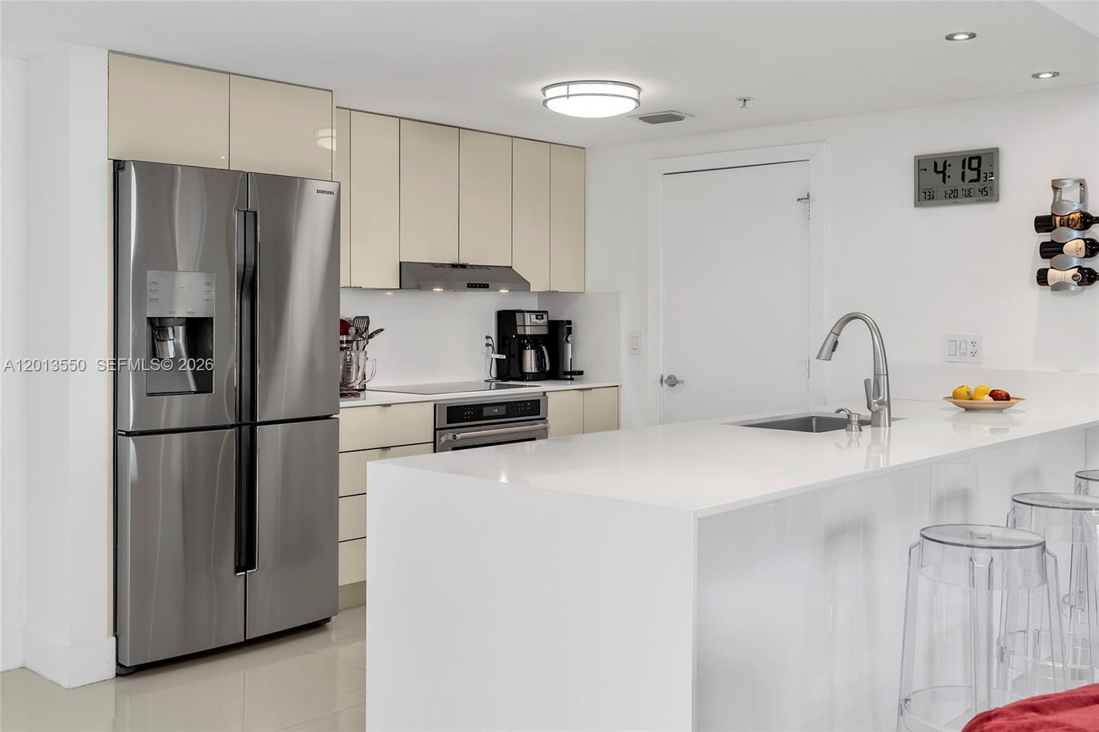 METROPOLIS I AT DADELAND - Residential Lease