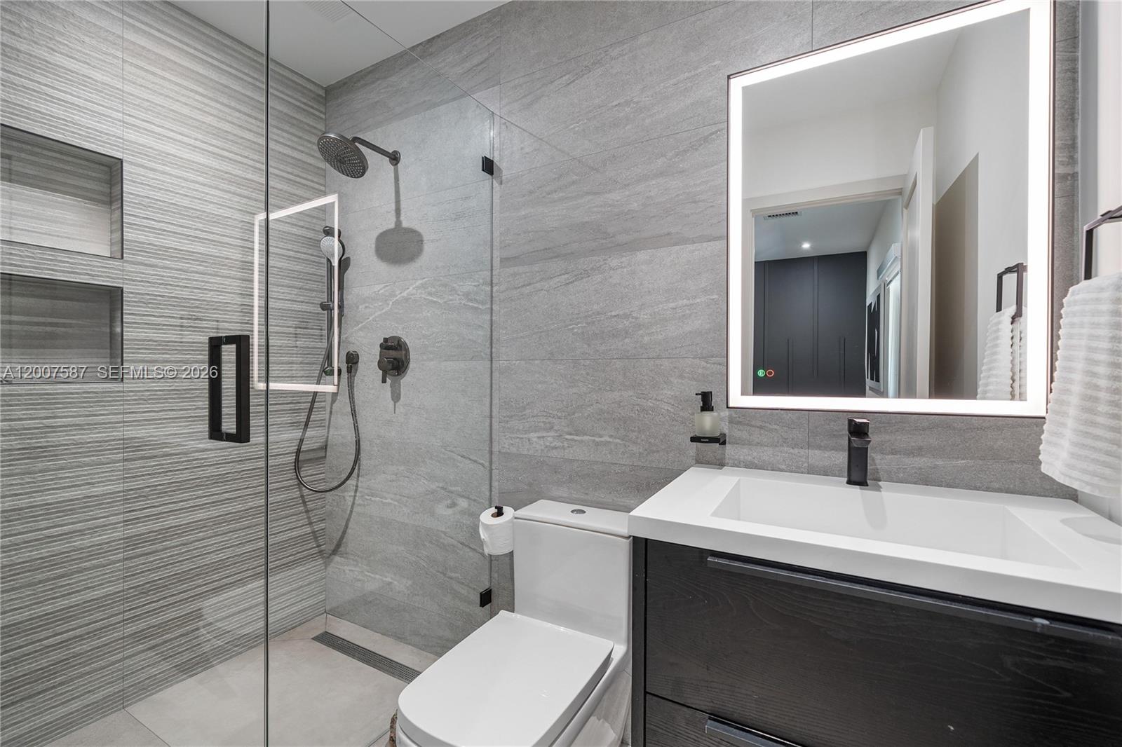 CORAL BAY SEC C - Residential