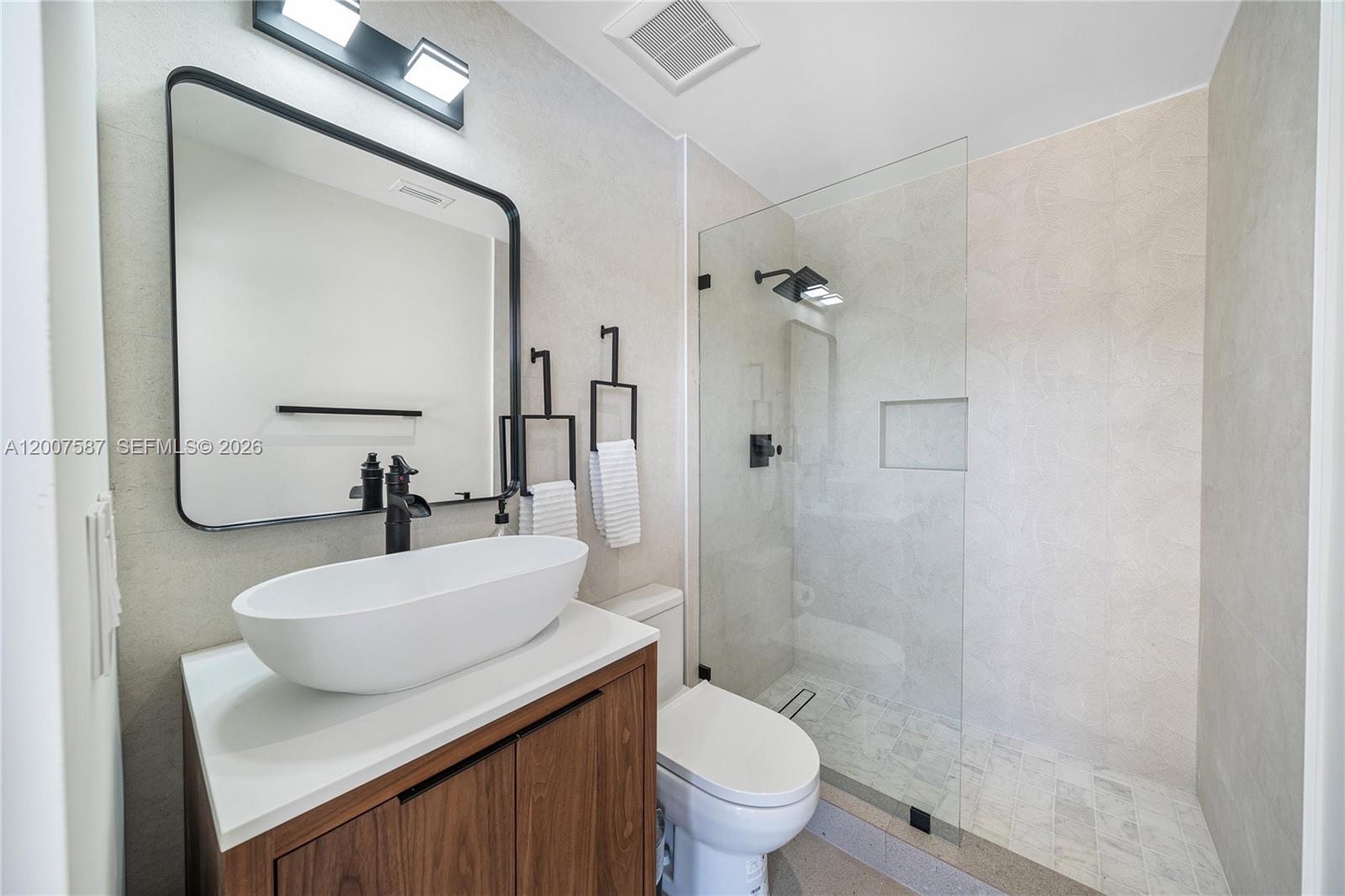 CORAL BAY SEC C - Residential