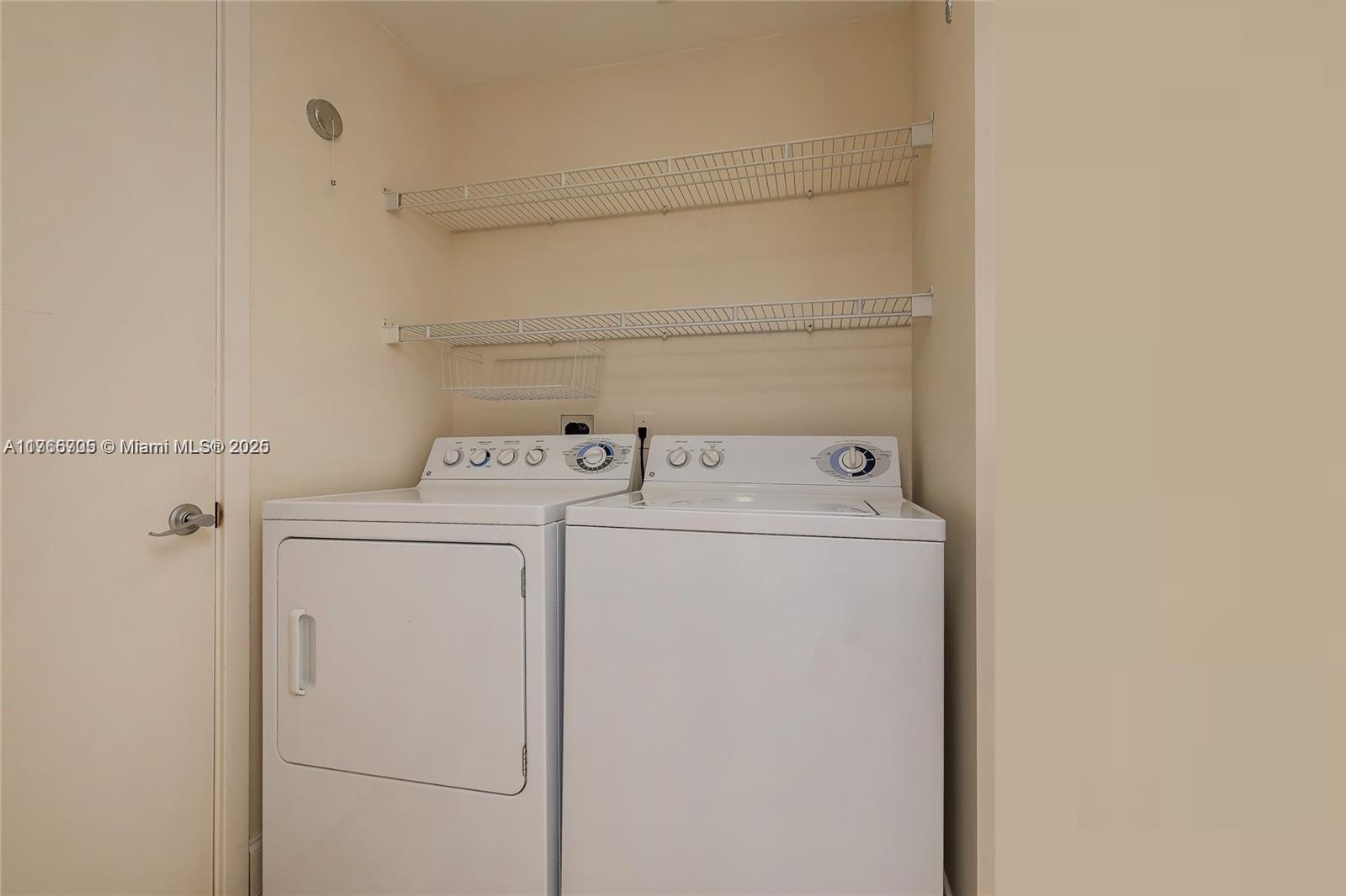 Emerald at Brickell - Residential