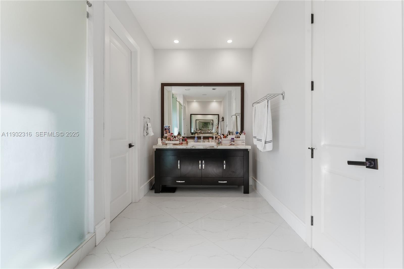 MANSIONS AT SION - Residential