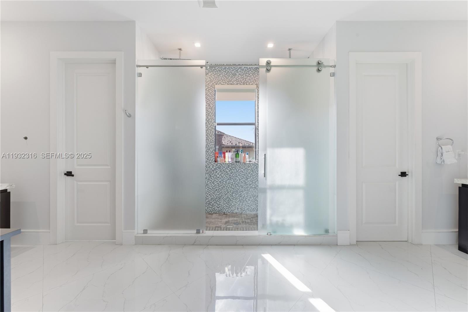 MANSIONS AT SION - Residential