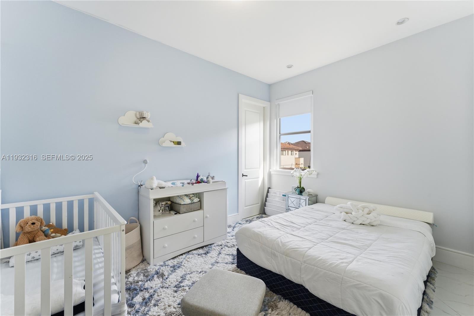 MANSIONS AT SION - Residential