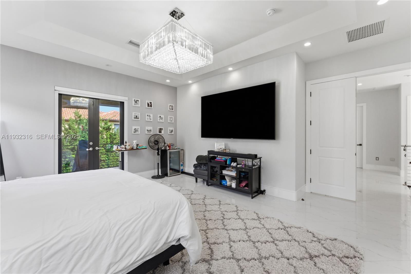 MANSIONS AT SION - Residential