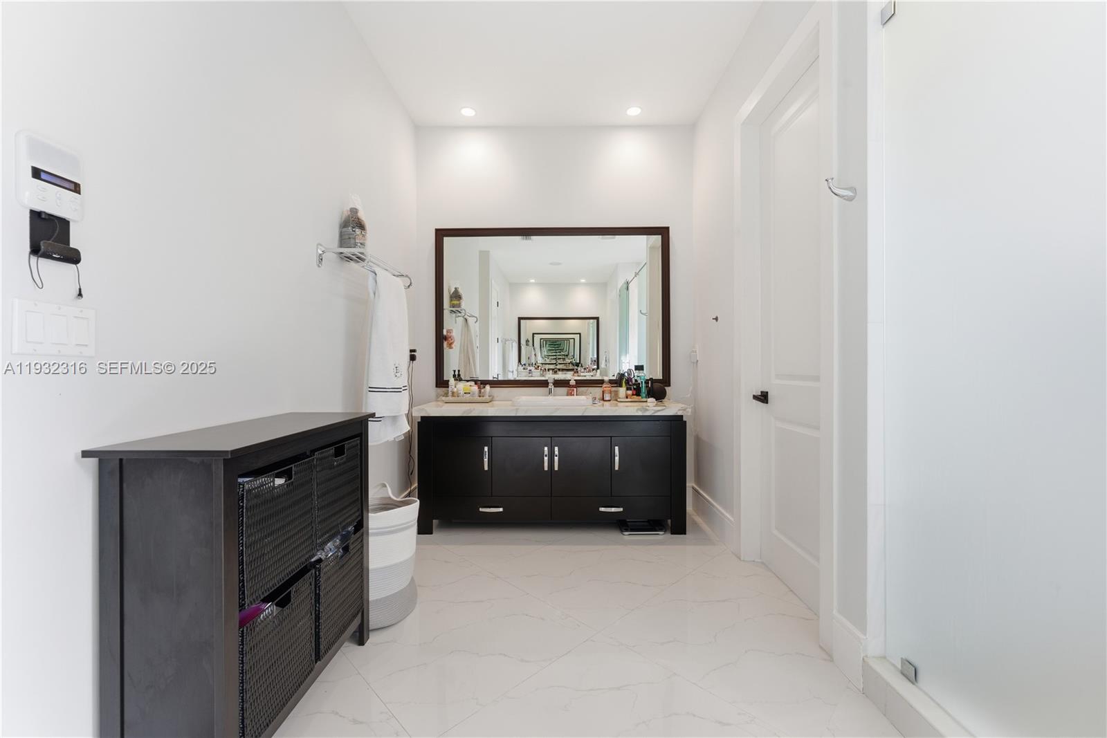 MANSIONS AT SION - Residential