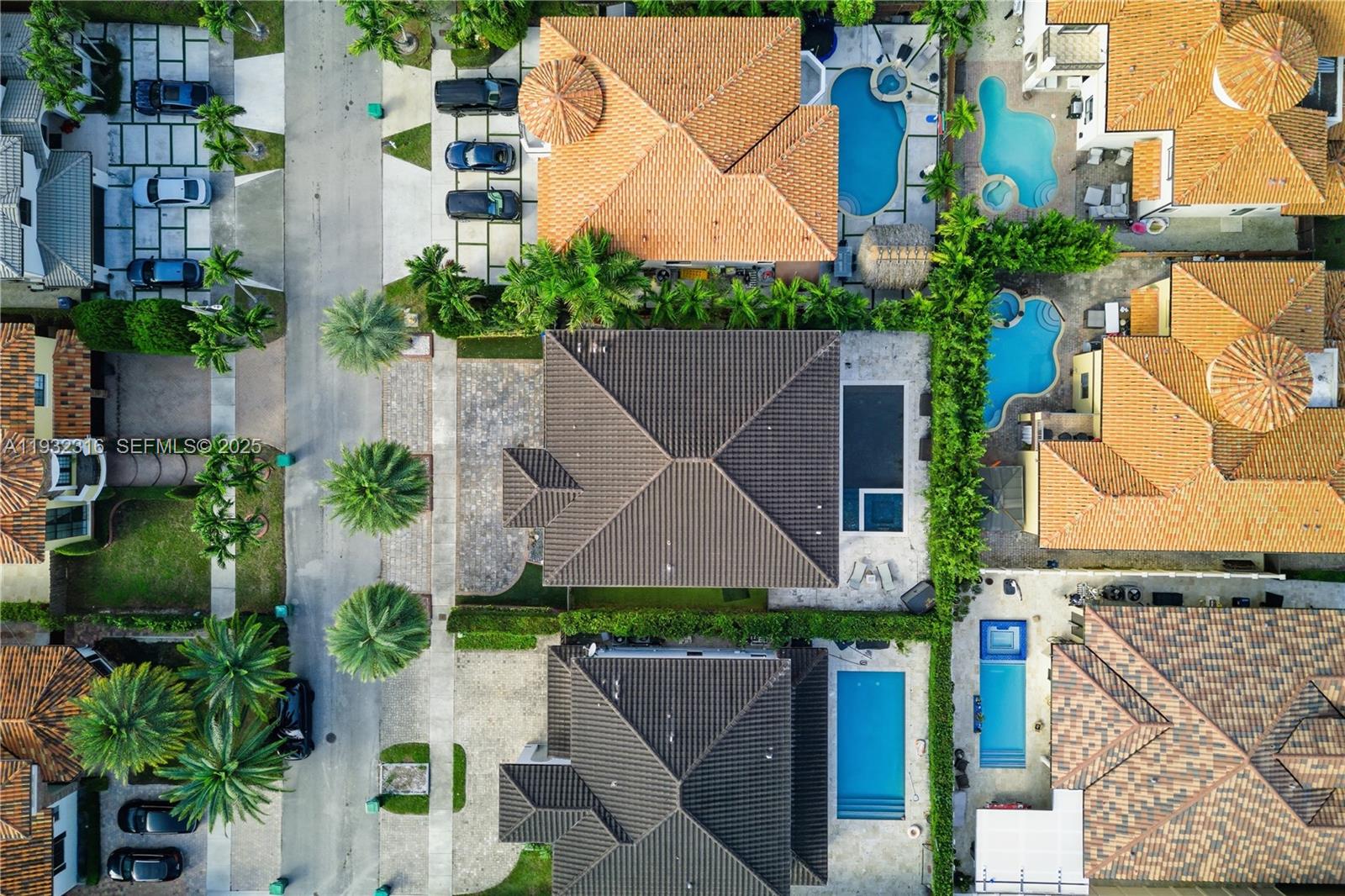 MANSIONS AT SION - Residential