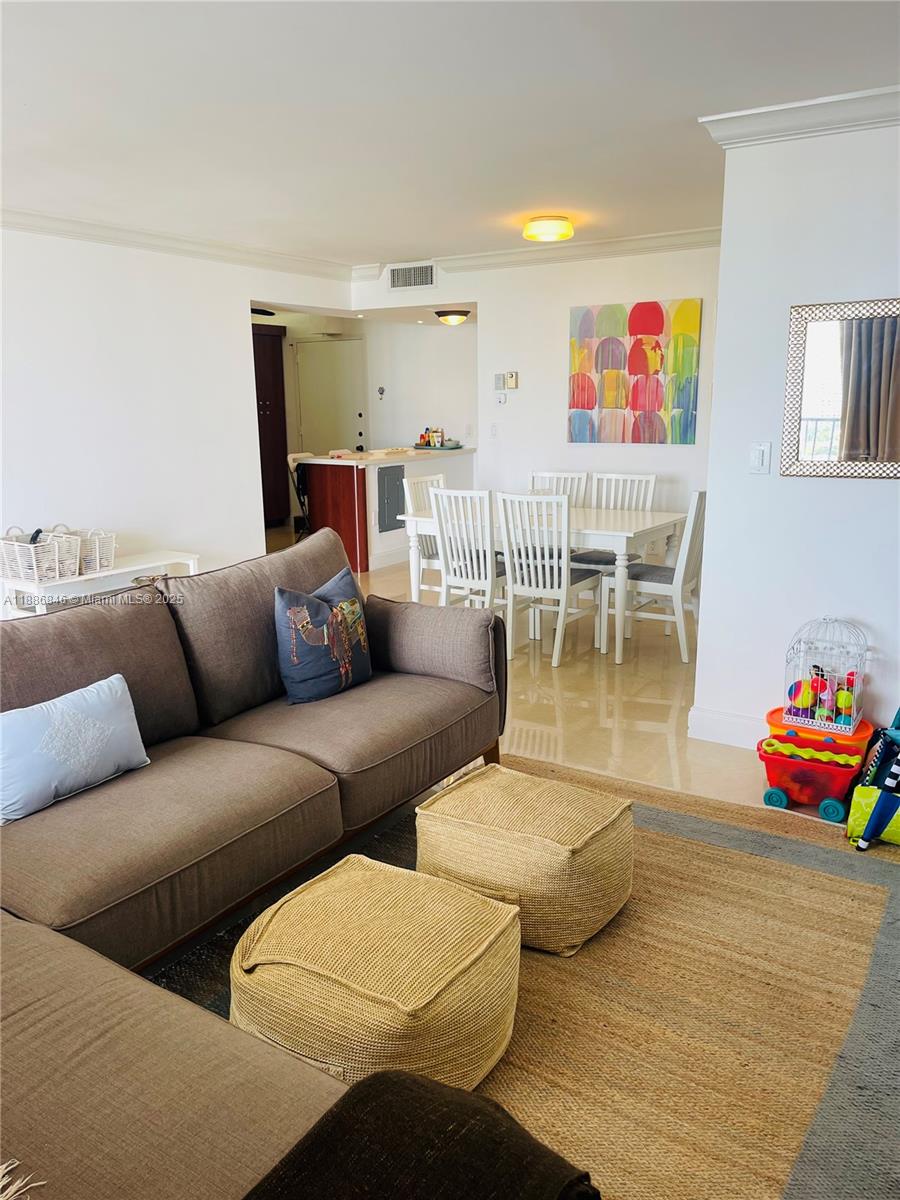 COMMODORE PLAZA CONDO - Residential Lease