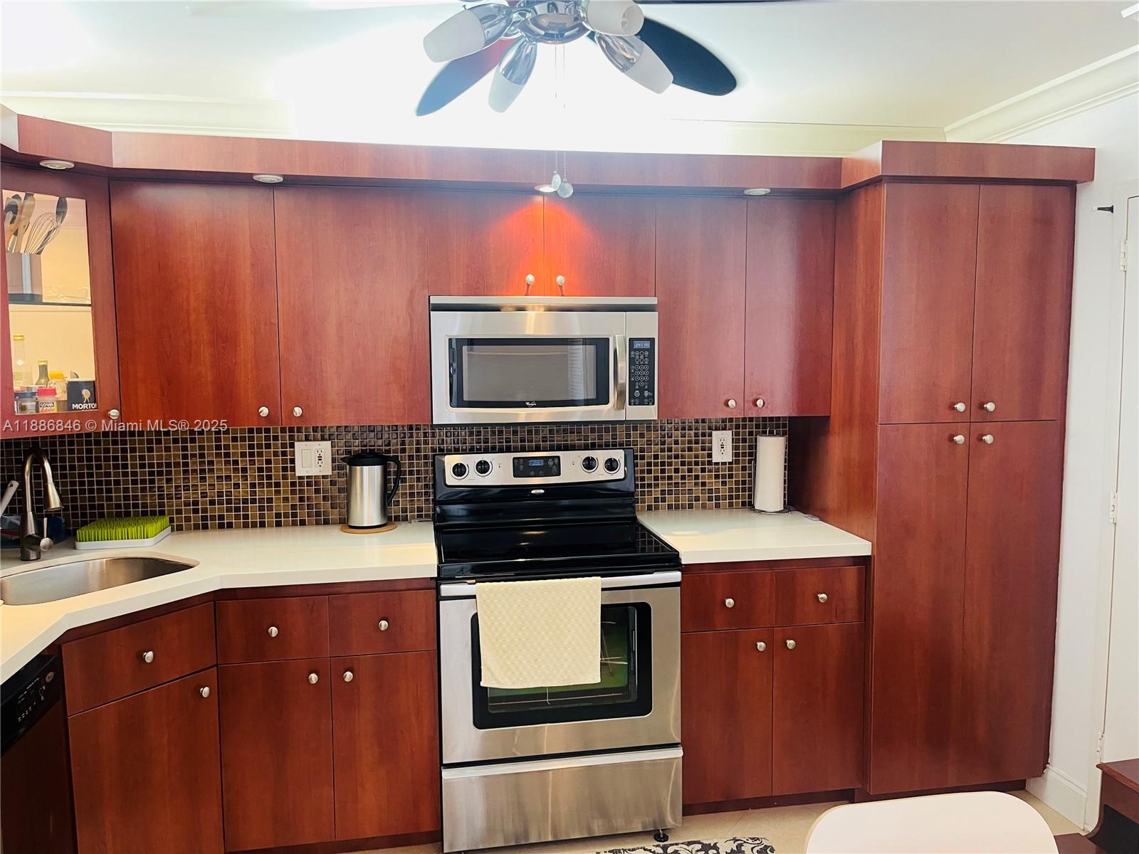 COMMODORE PLAZA CONDO - Residential Lease