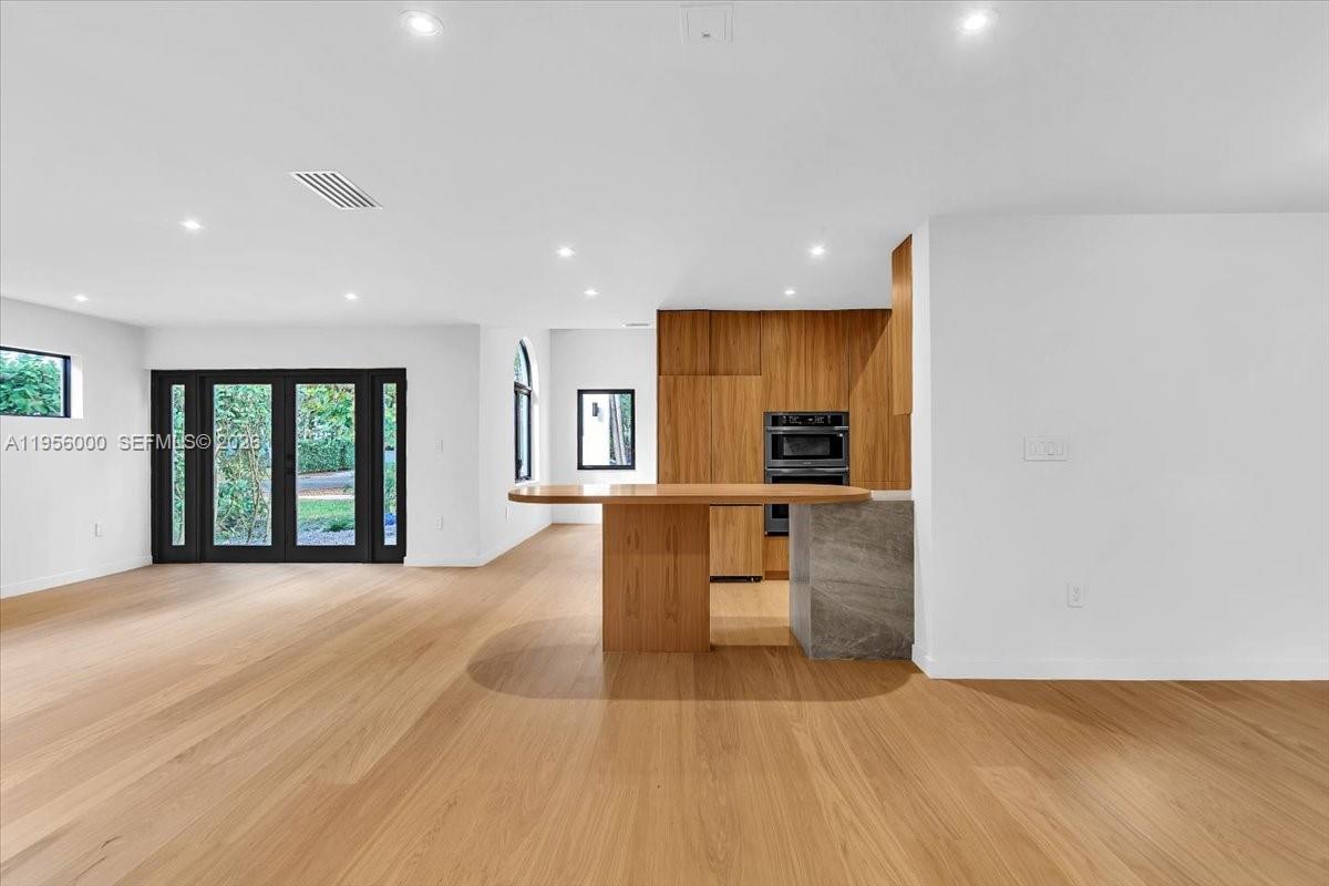 CORAL GABLES GRANADA SEC - Residential