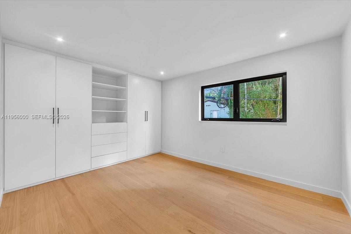 CORAL GABLES GRANADA SEC - Residential