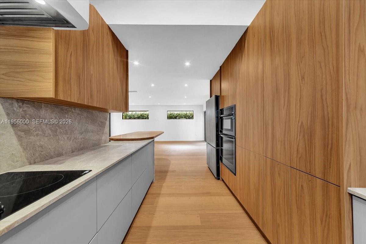 CORAL GABLES GRANADA SEC - Residential