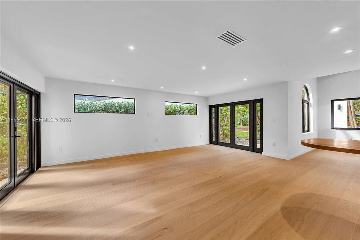 CORAL GABLES GRANADA SEC - Residential