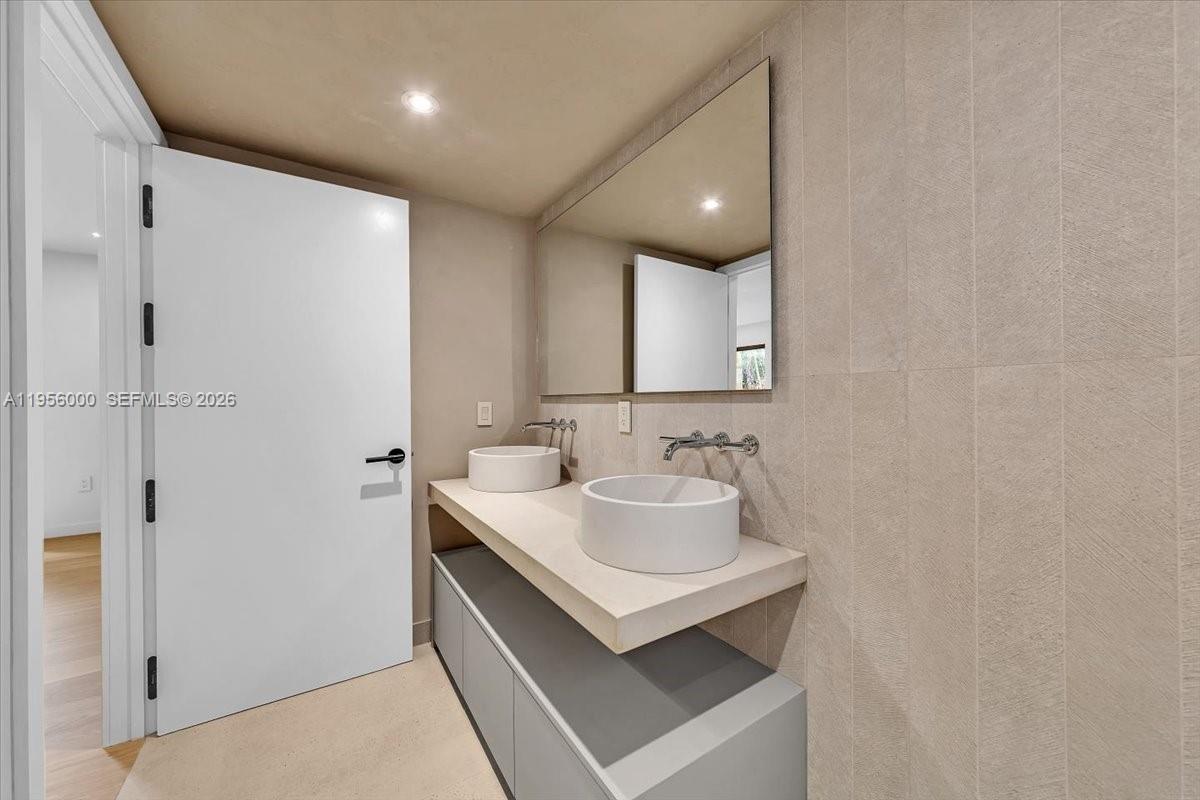 CORAL GABLES GRANADA SEC - Residential