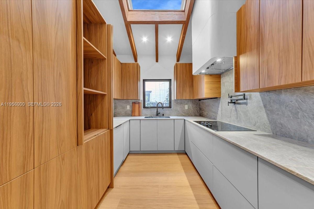 CORAL GABLES GRANADA SEC - Residential