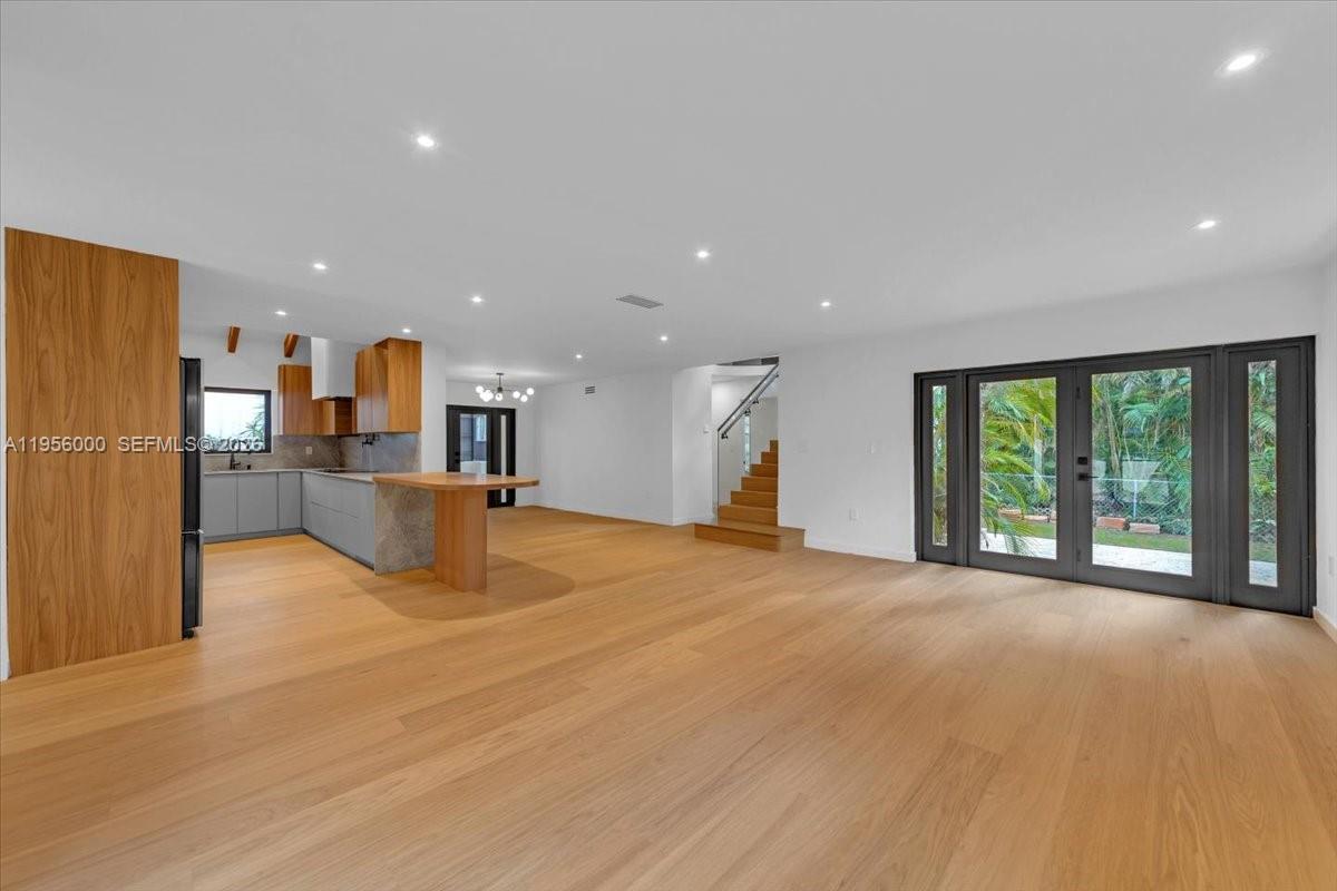 CORAL GABLES GRANADA SEC - Residential