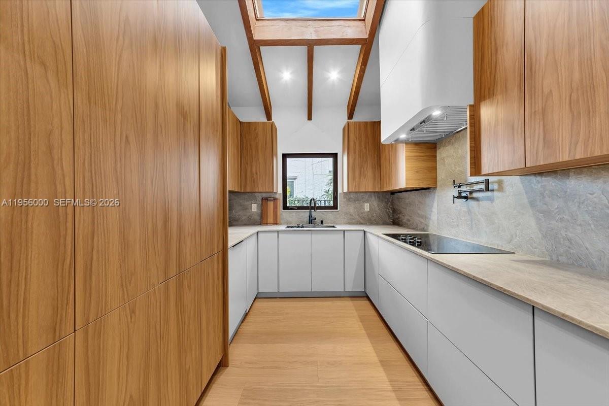 CORAL GABLES GRANADA SEC - Residential