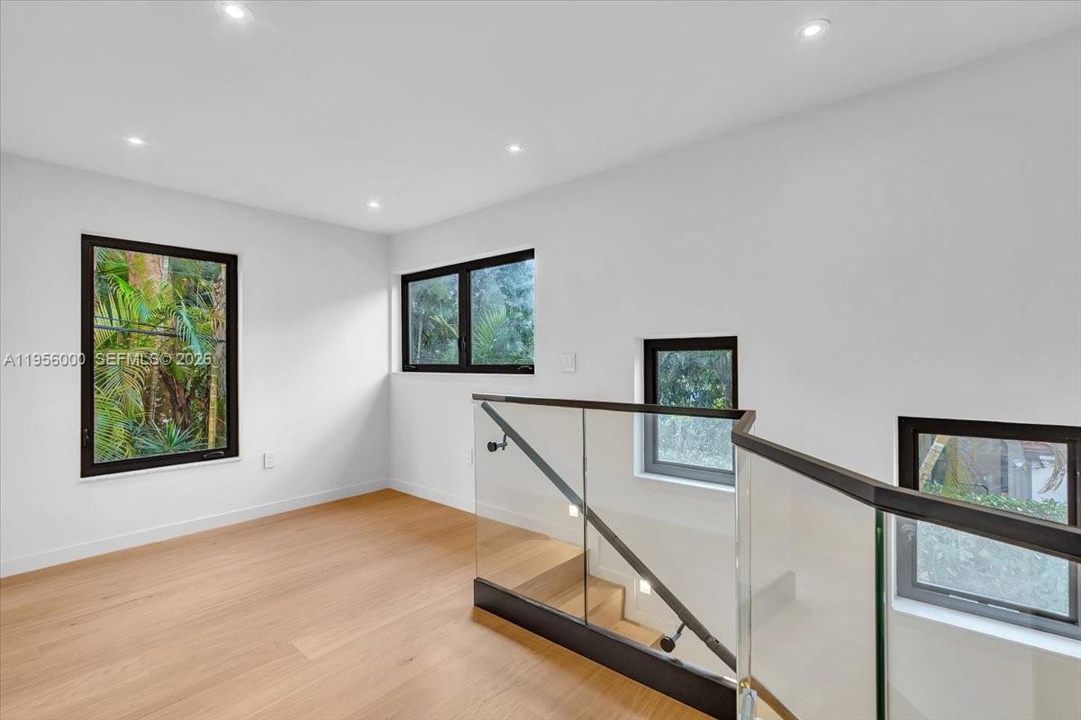 CORAL GABLES GRANADA SEC - Residential