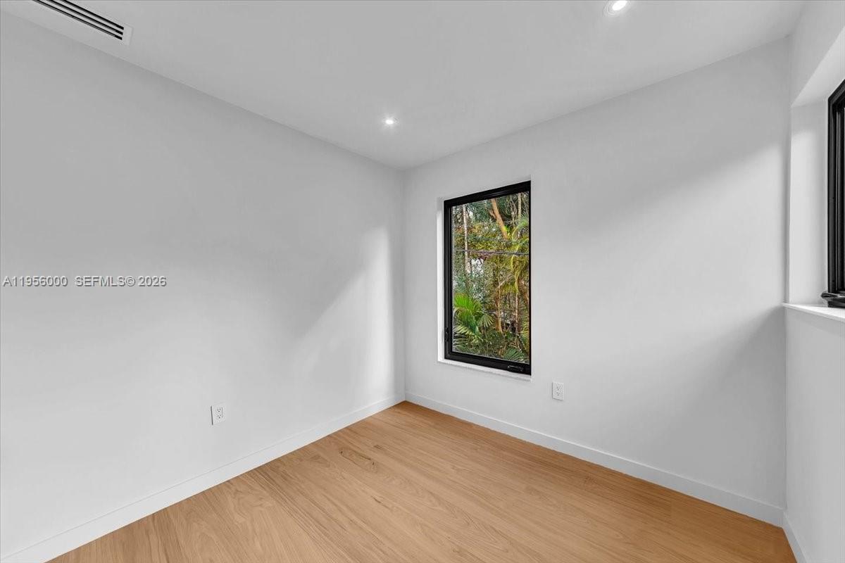 CORAL GABLES GRANADA SEC - Residential