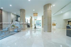 MYSTIC POINTE TOWER 400 C - Residential