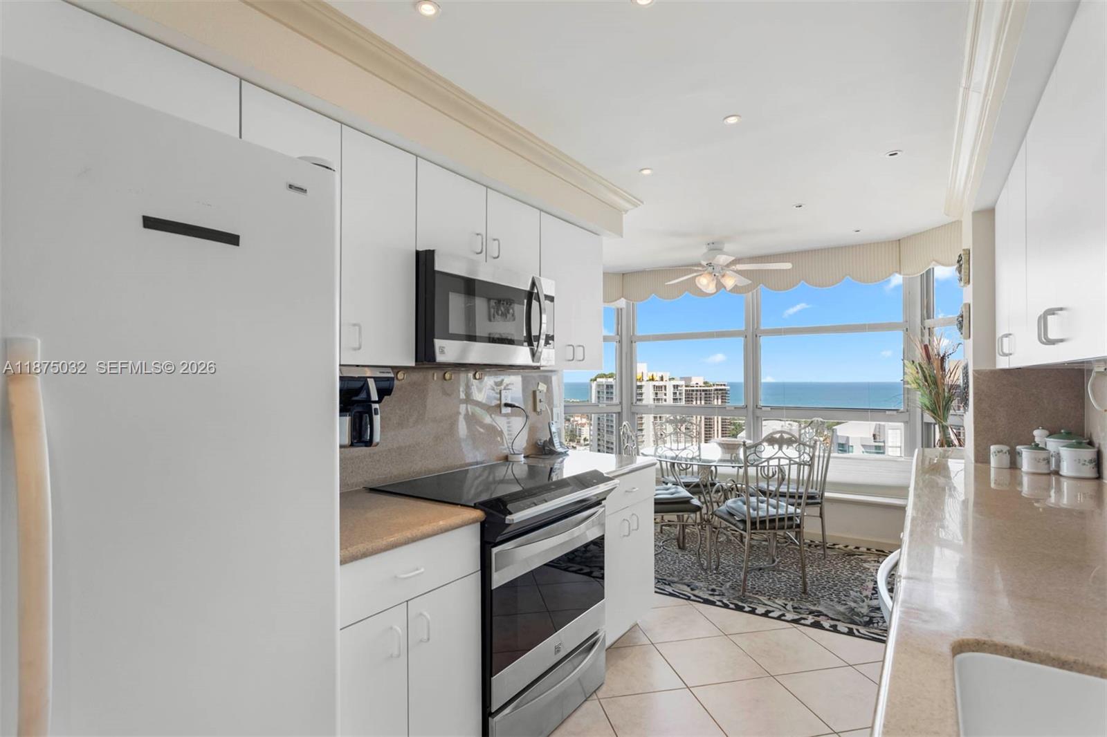 MYSTIC POINTE TOWER 400 C - Residential