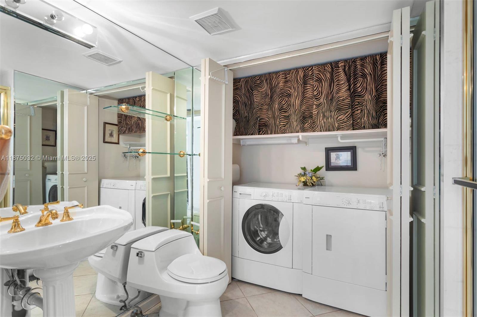 MYSTIC POINTE TOWER 400 C - Residential