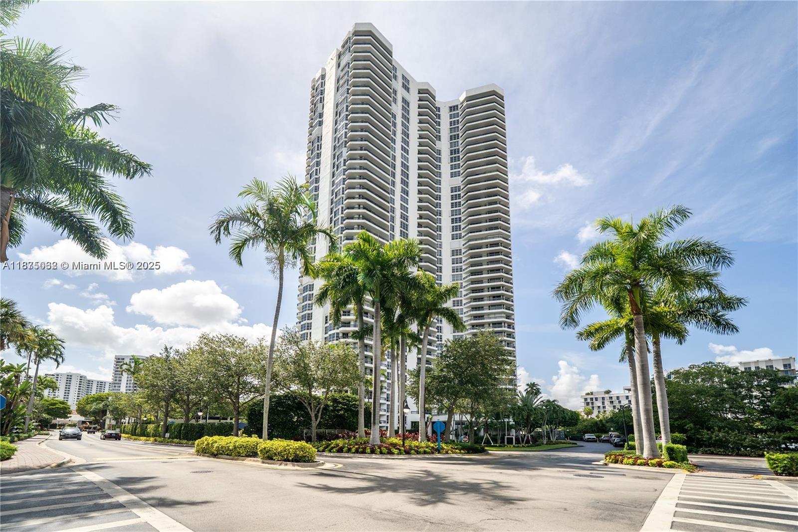 MYSTIC POINTE TOWER 400 C - Residential