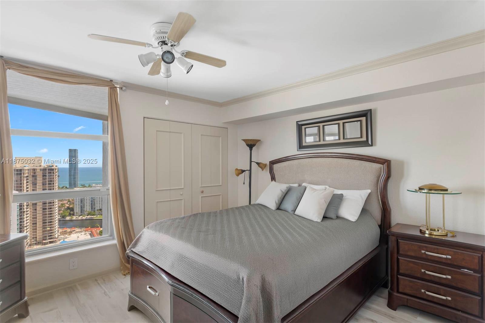 MYSTIC POINTE TOWER 400 C - Residential