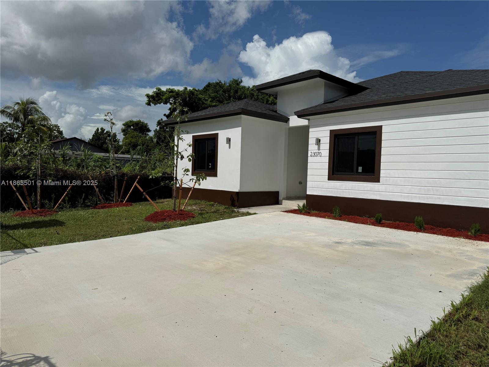 23070 SW 123 CT
