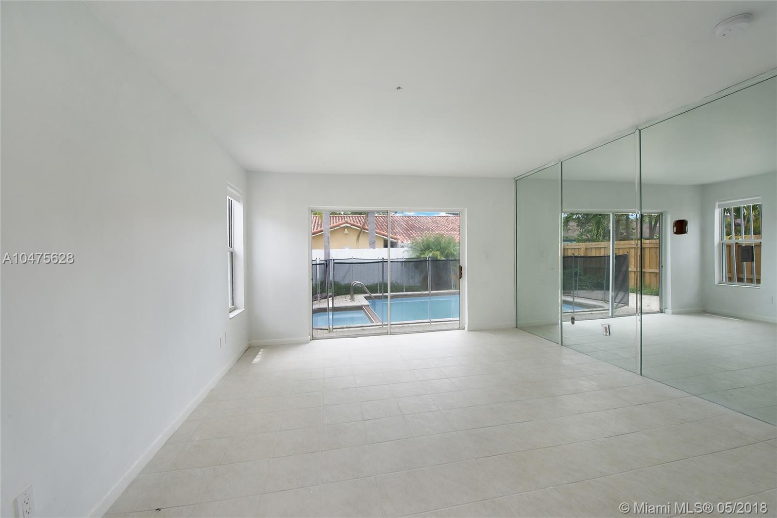 CARAVEL COUNTRY - Residential