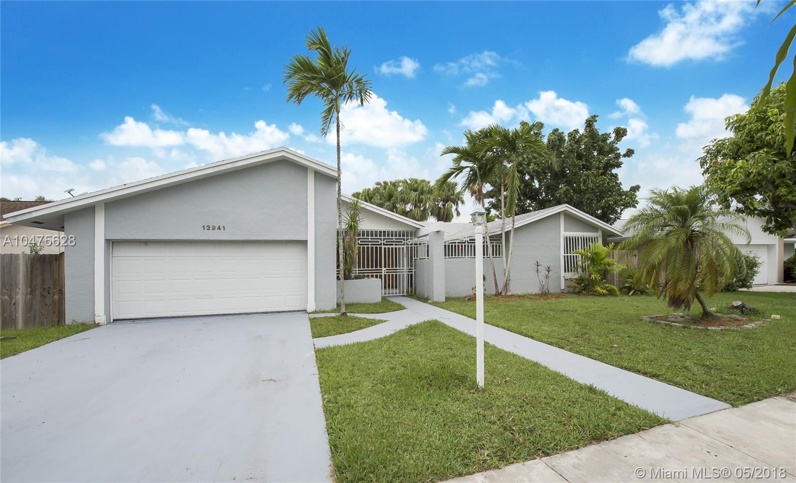 CARAVEL COUNTRY - Residential