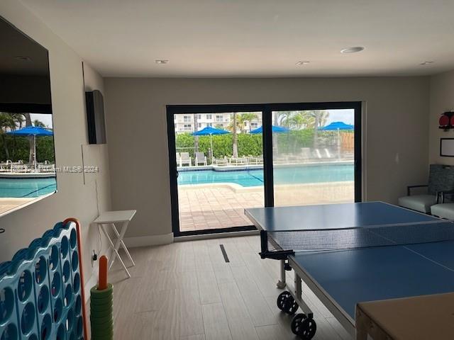 CORONADO AT HIGHLAND BEAC - Residential