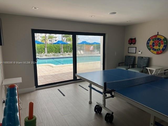 CORONADO AT HIGHLAND BEAC - Residential