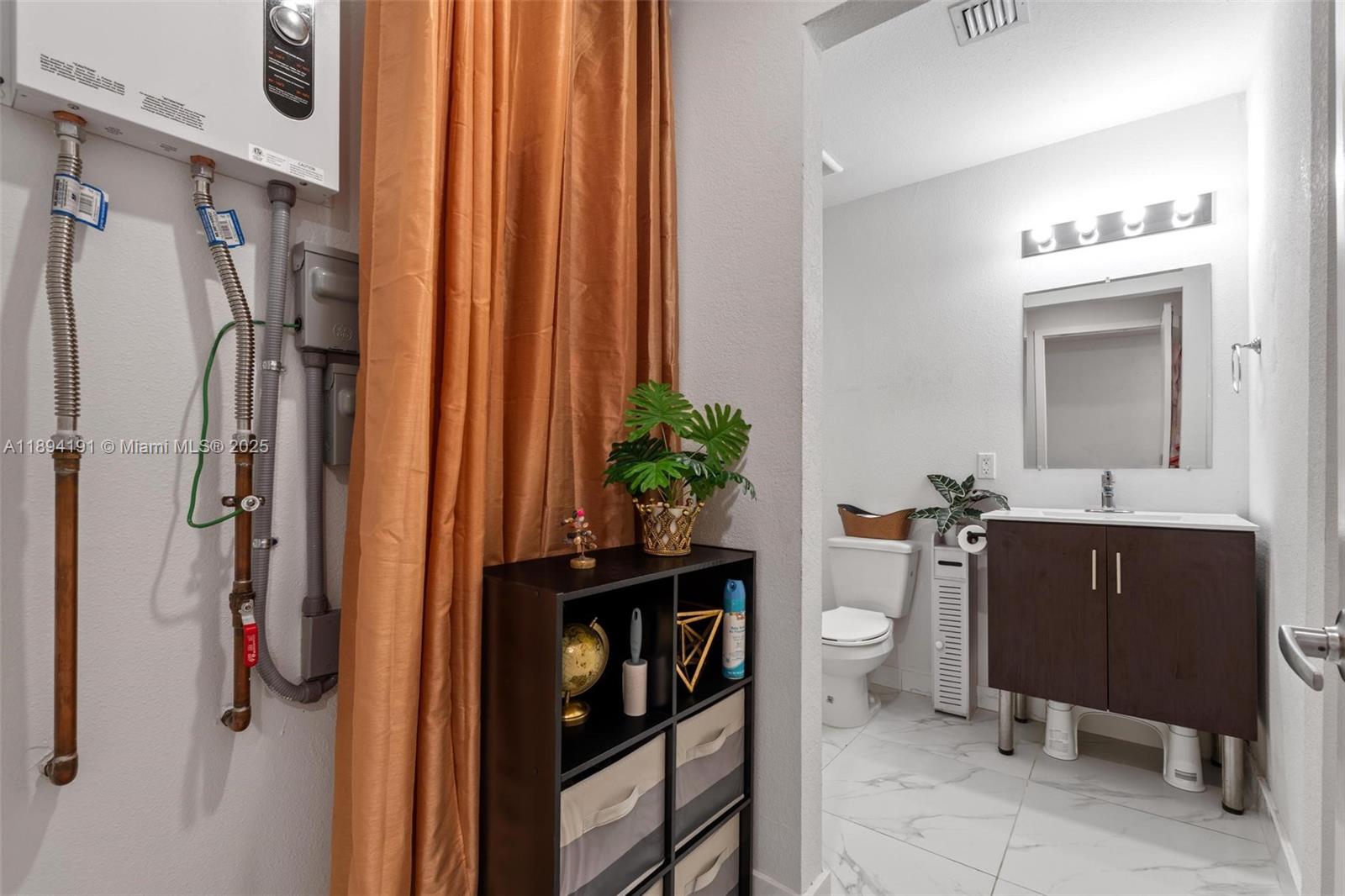 VITTORIA GARDENS - Residential Lease