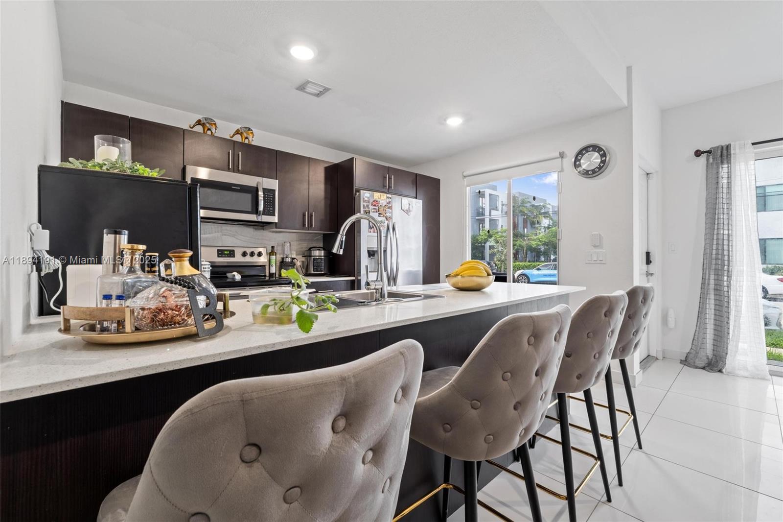 VITTORIA GARDENS - Residential Lease