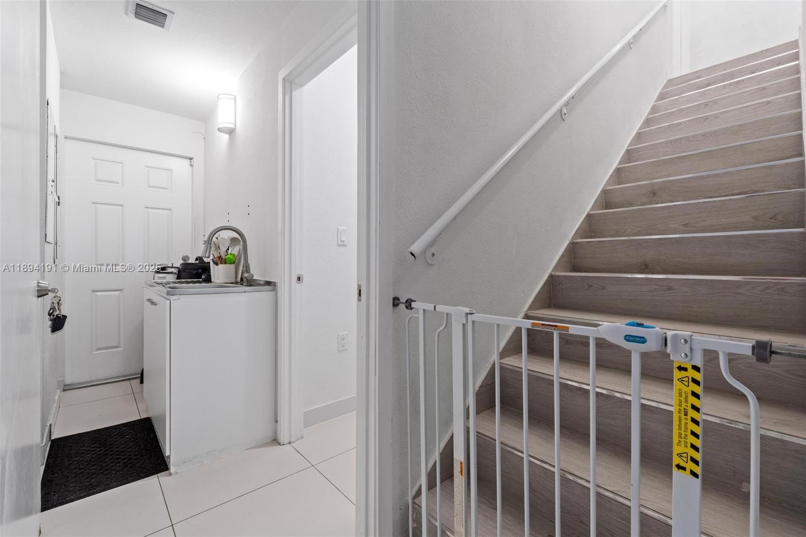 VITTORIA GARDENS - Residential Lease