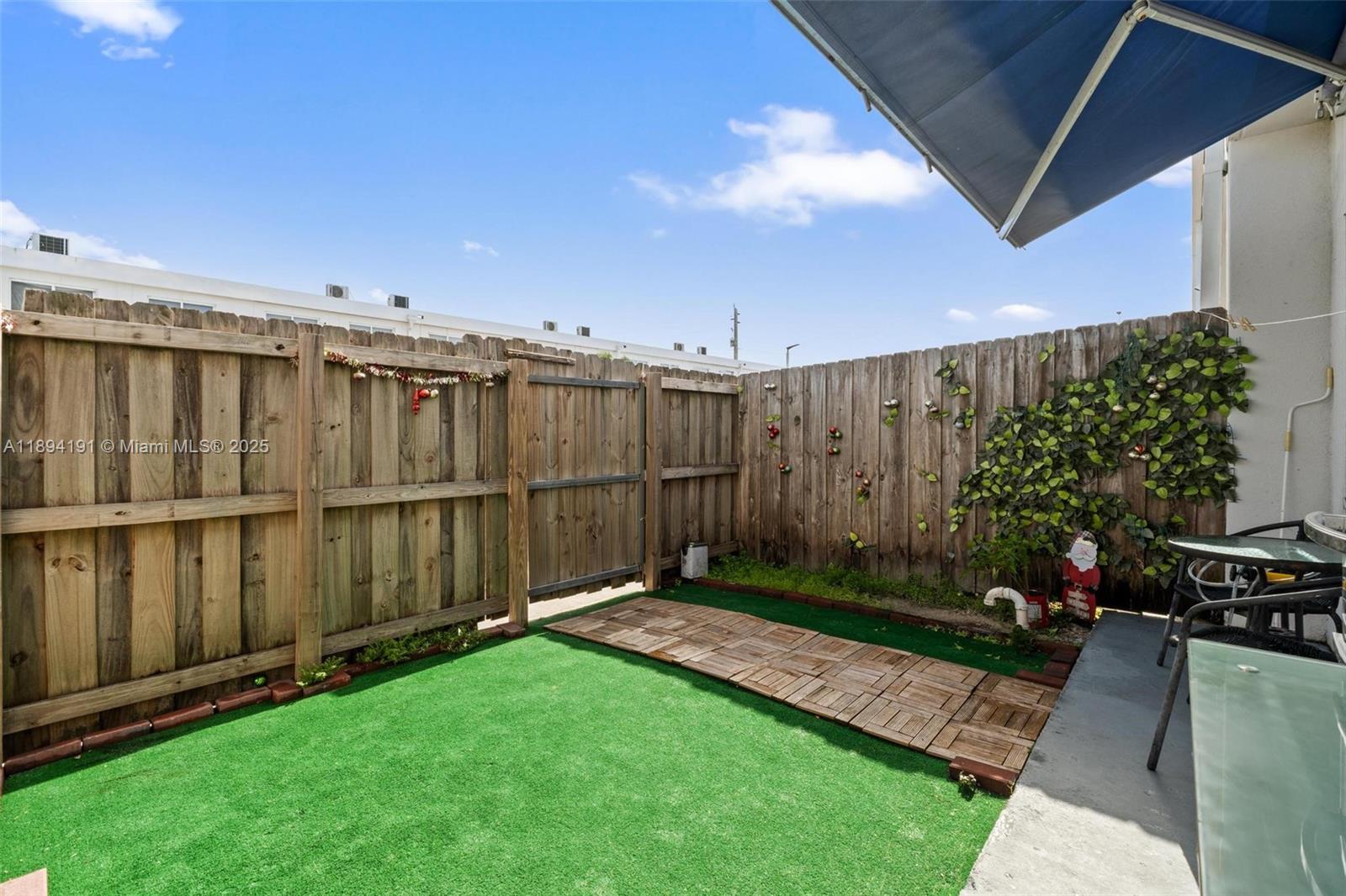 VITTORIA GARDENS - Residential Lease
