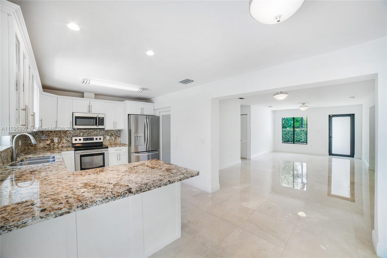 RIVIERA ESTATES 2ND ADDN - Residential Lease