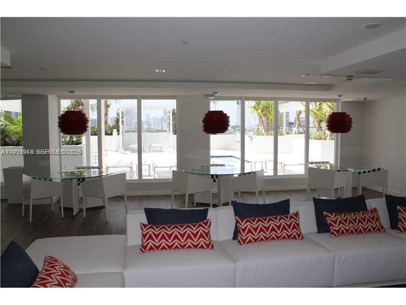 4250 BISCAYNE BOULEVARD C - Residential