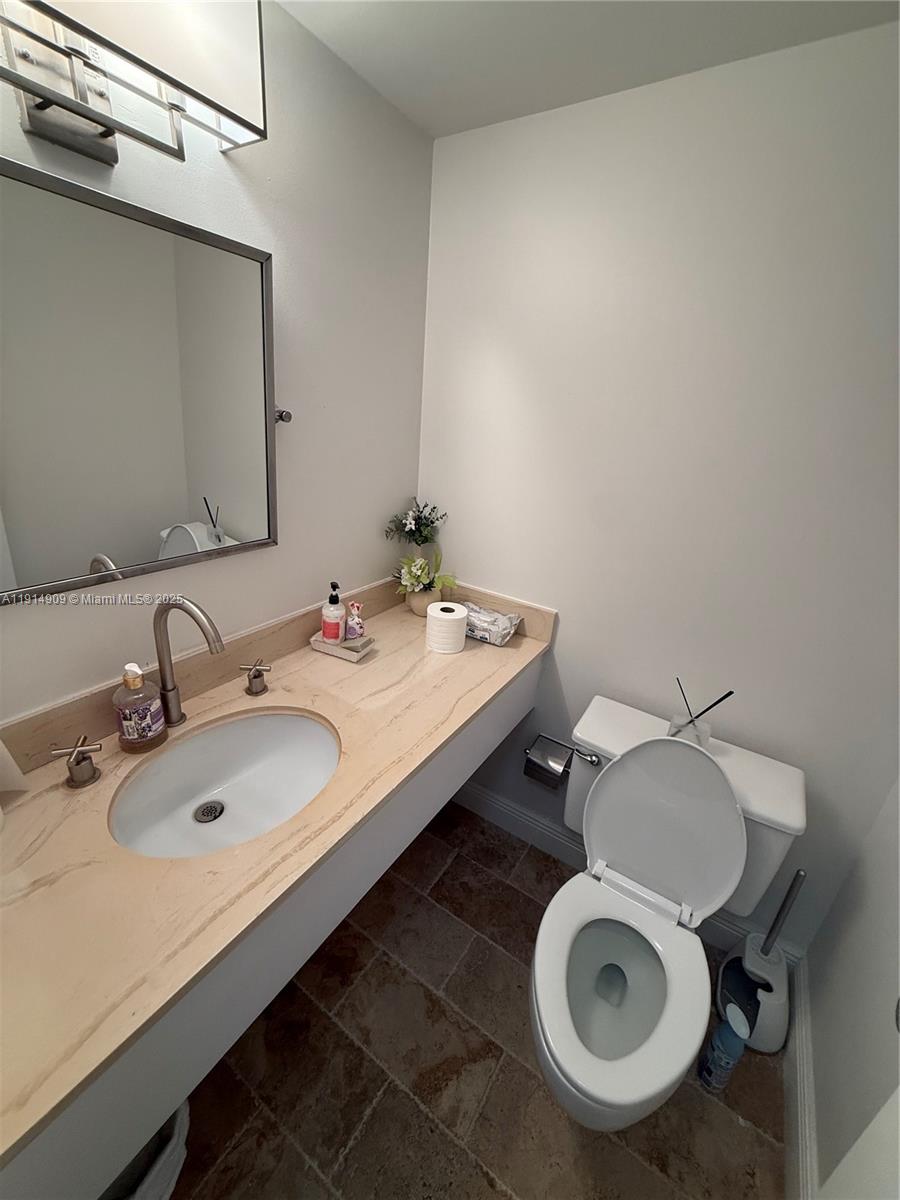 HEMISPHERES CONDO - Residential Lease