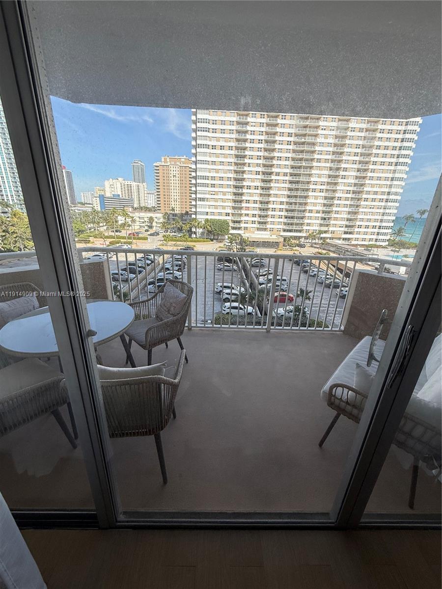 HEMISPHERES CONDO - Residential Lease