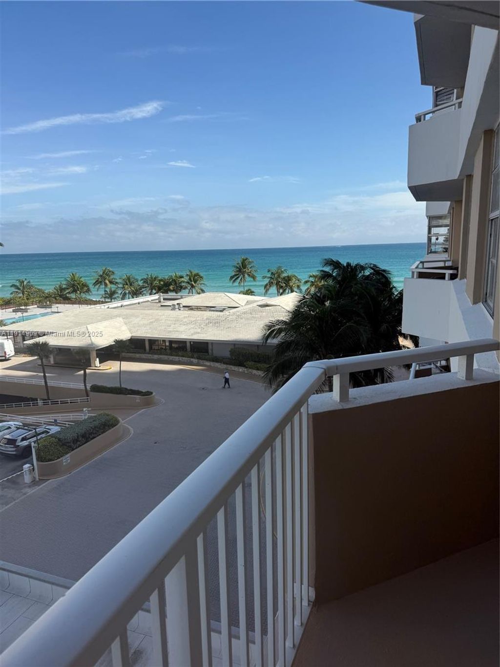 Photo of 1980 S Ocean Dr #5B, Hallandale Beach, FL 33009 (MLS # A11914909)