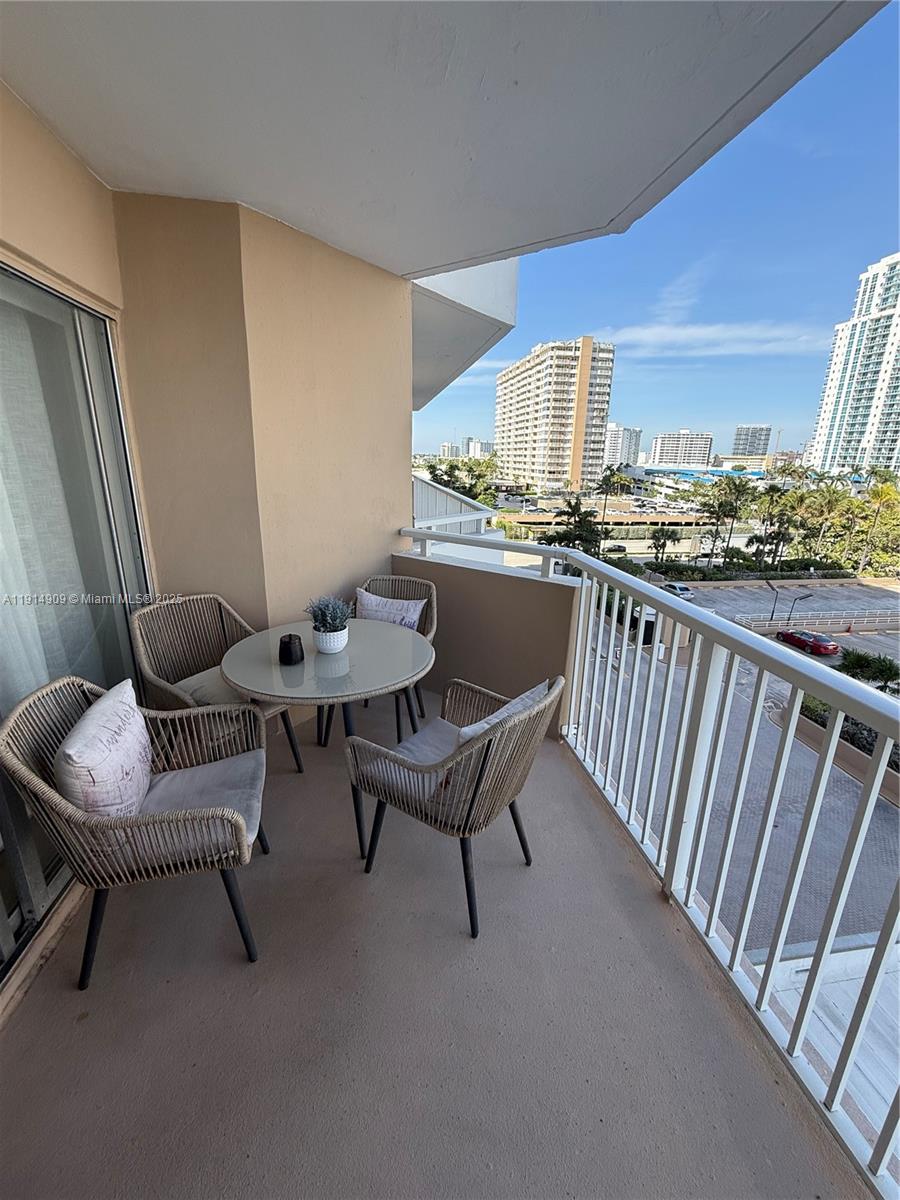 HEMISPHERES CONDO - Residential Lease