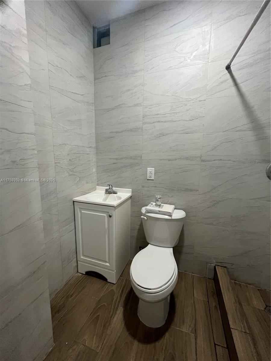 PLANTATION PARK FIFTH ADD - Residential Lease