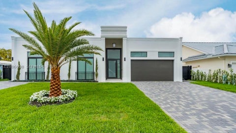 Photo of 2755 NE 31st Ct, Lighthouse Point, FL 33064 (MLS # A11986008)